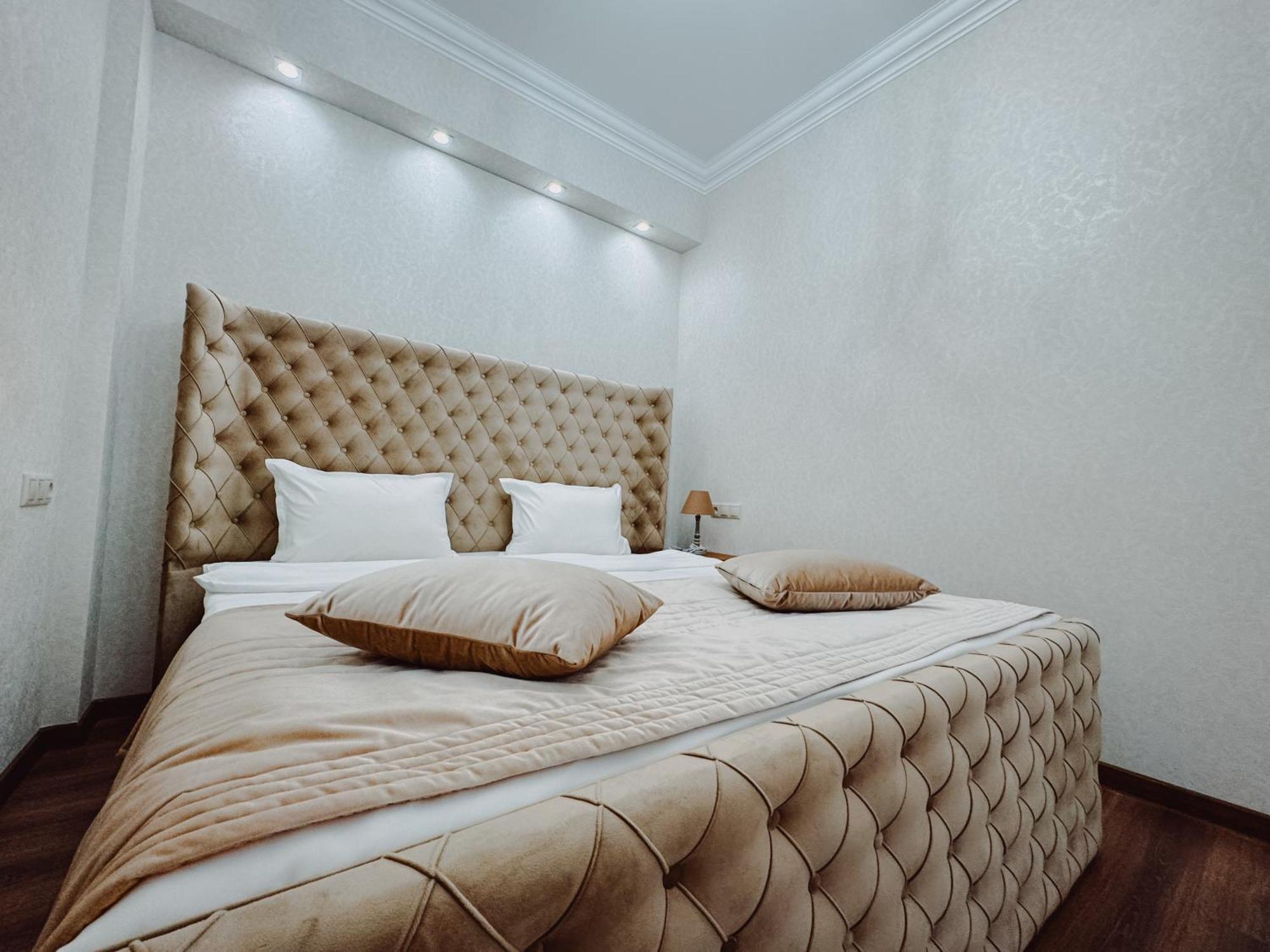 Armenia Hotel Yerevan Ngoại thất bức ảnh