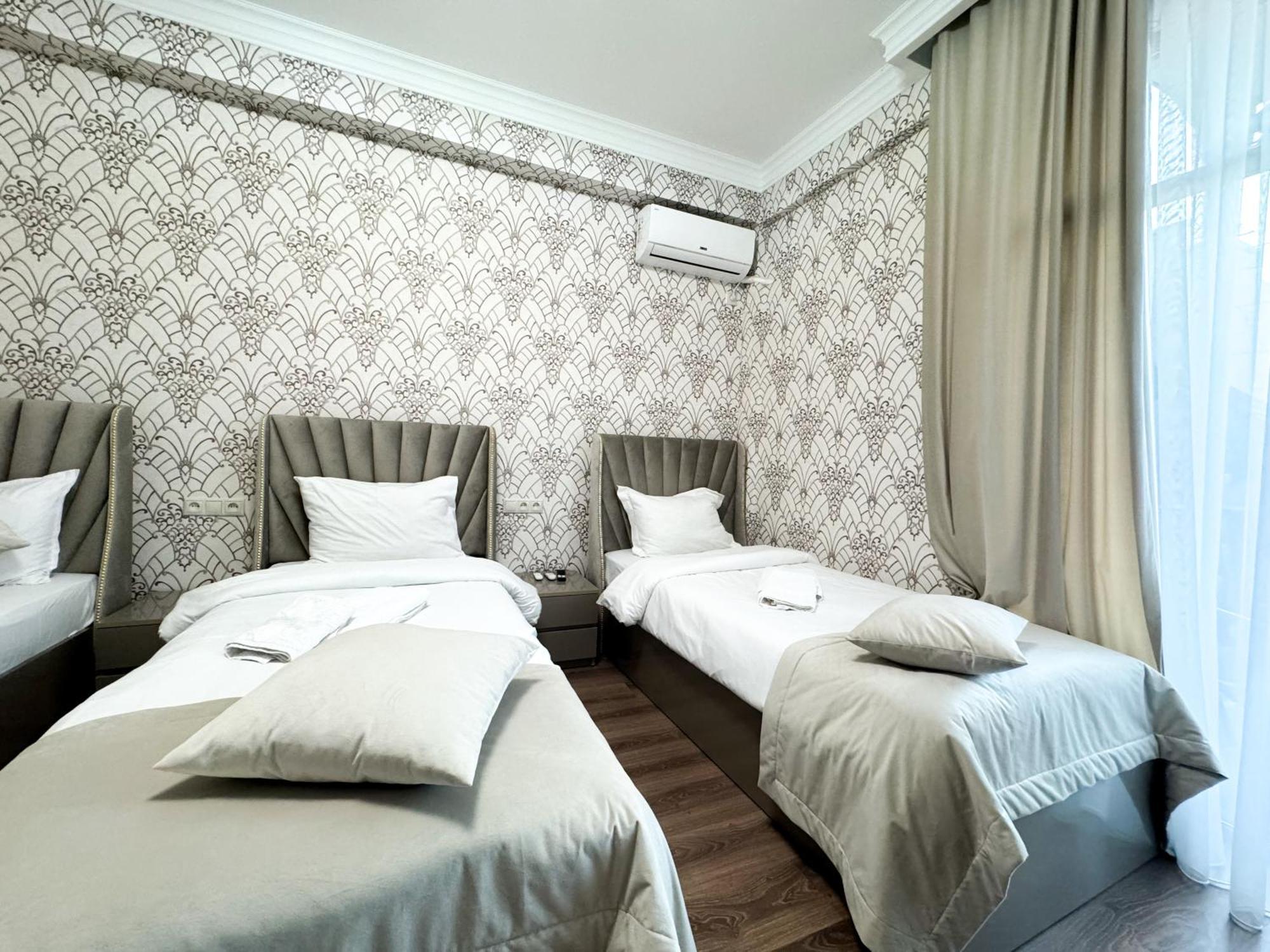 Armenia Hotel Yerevan Ngoại thất bức ảnh