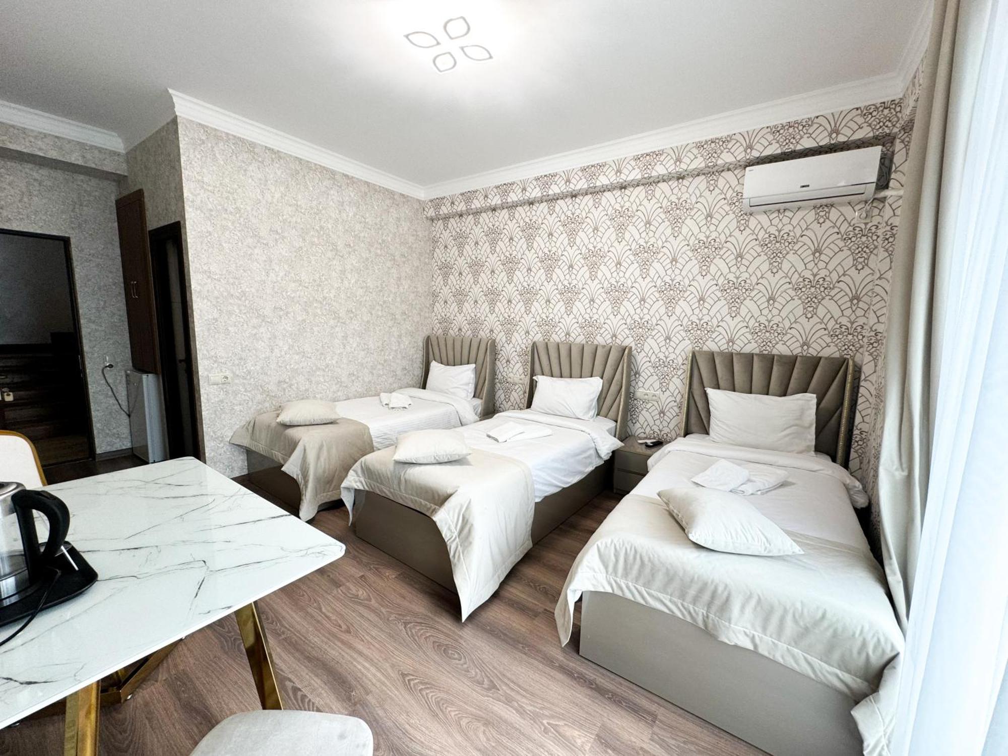 Armenia Hotel Yerevan Ngoại thất bức ảnh
