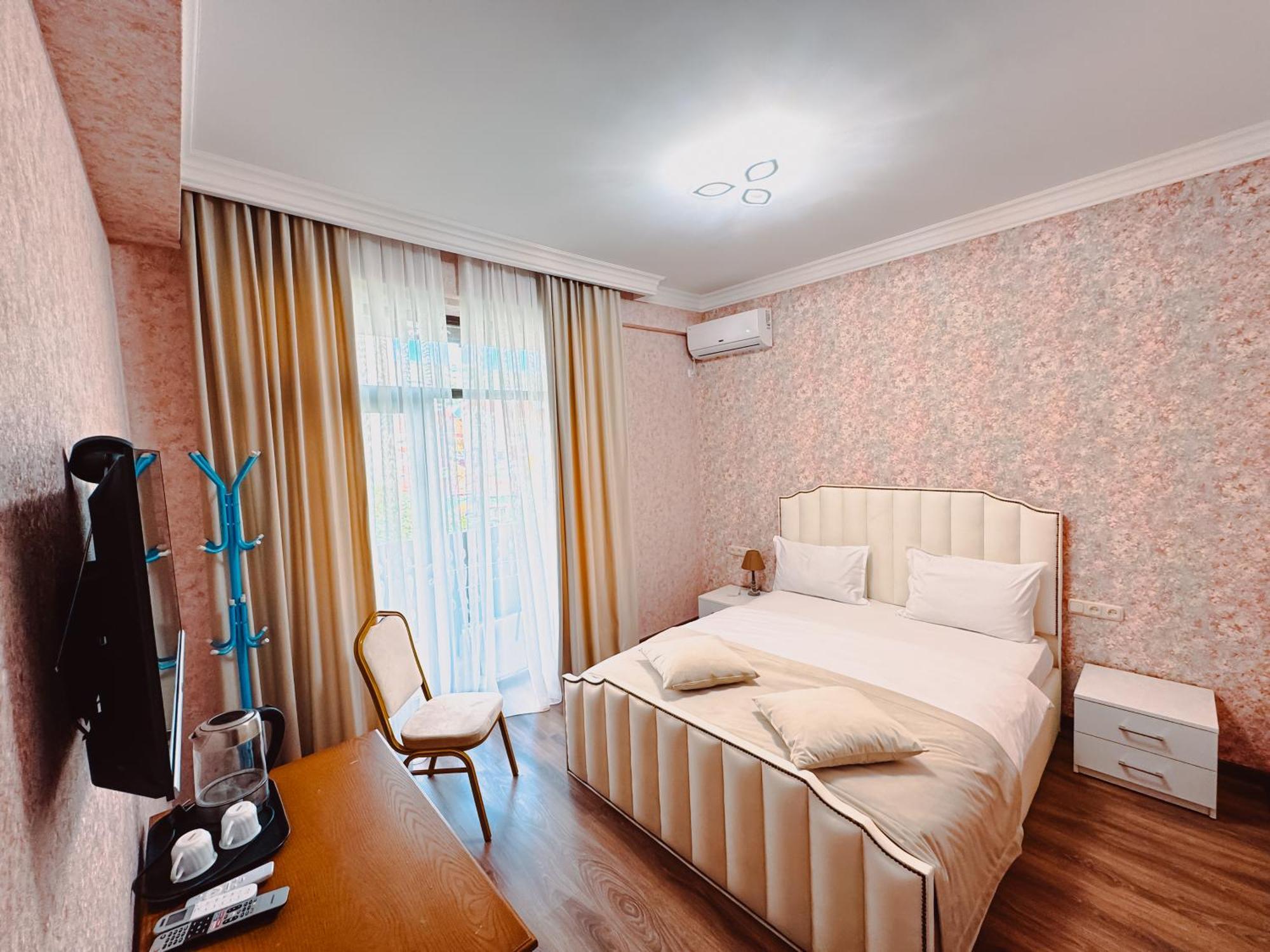 Armenia Hotel Yerevan Ngoại thất bức ảnh