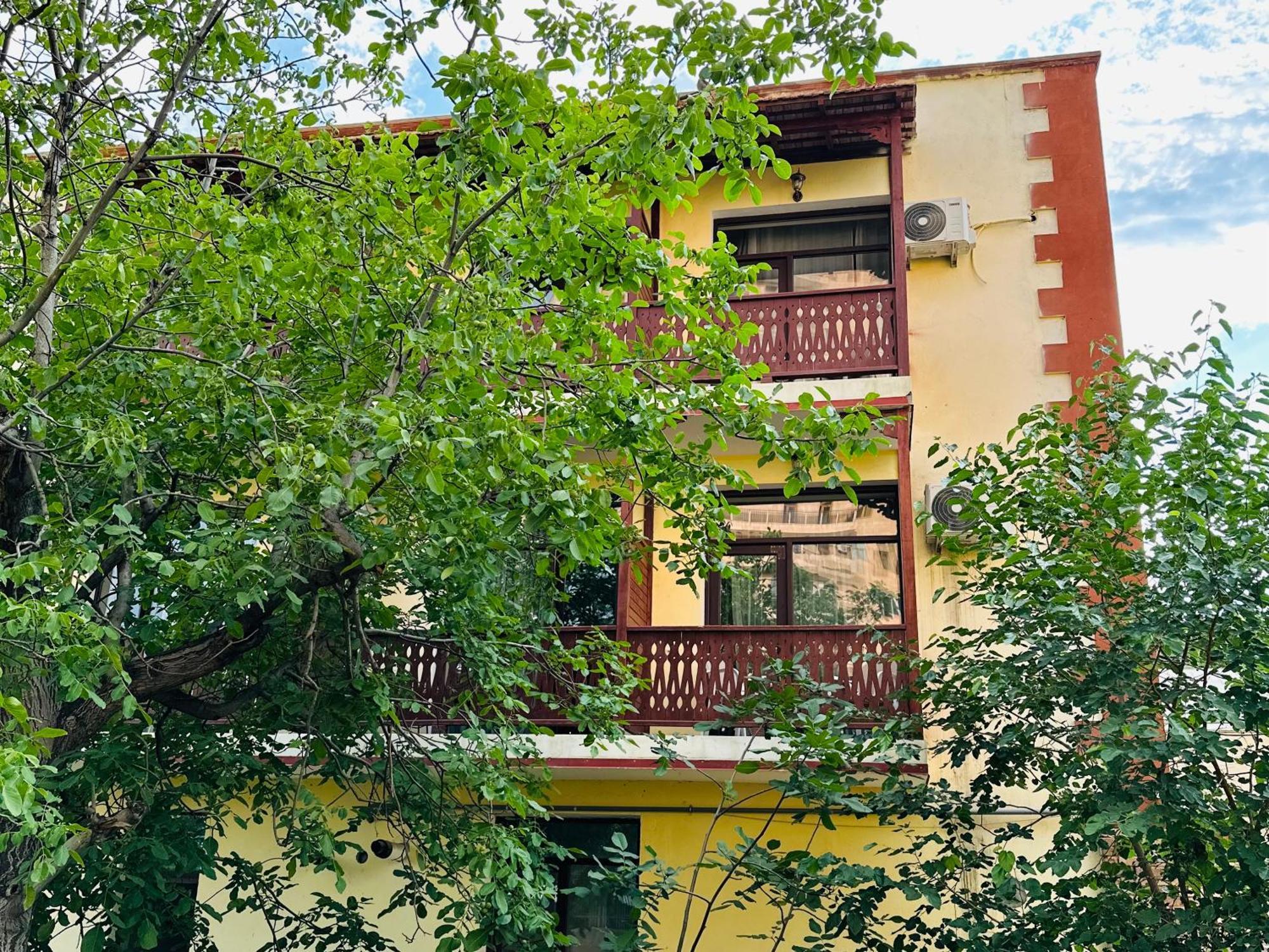 Armenia Hotel Yerevan Ngoại thất bức ảnh