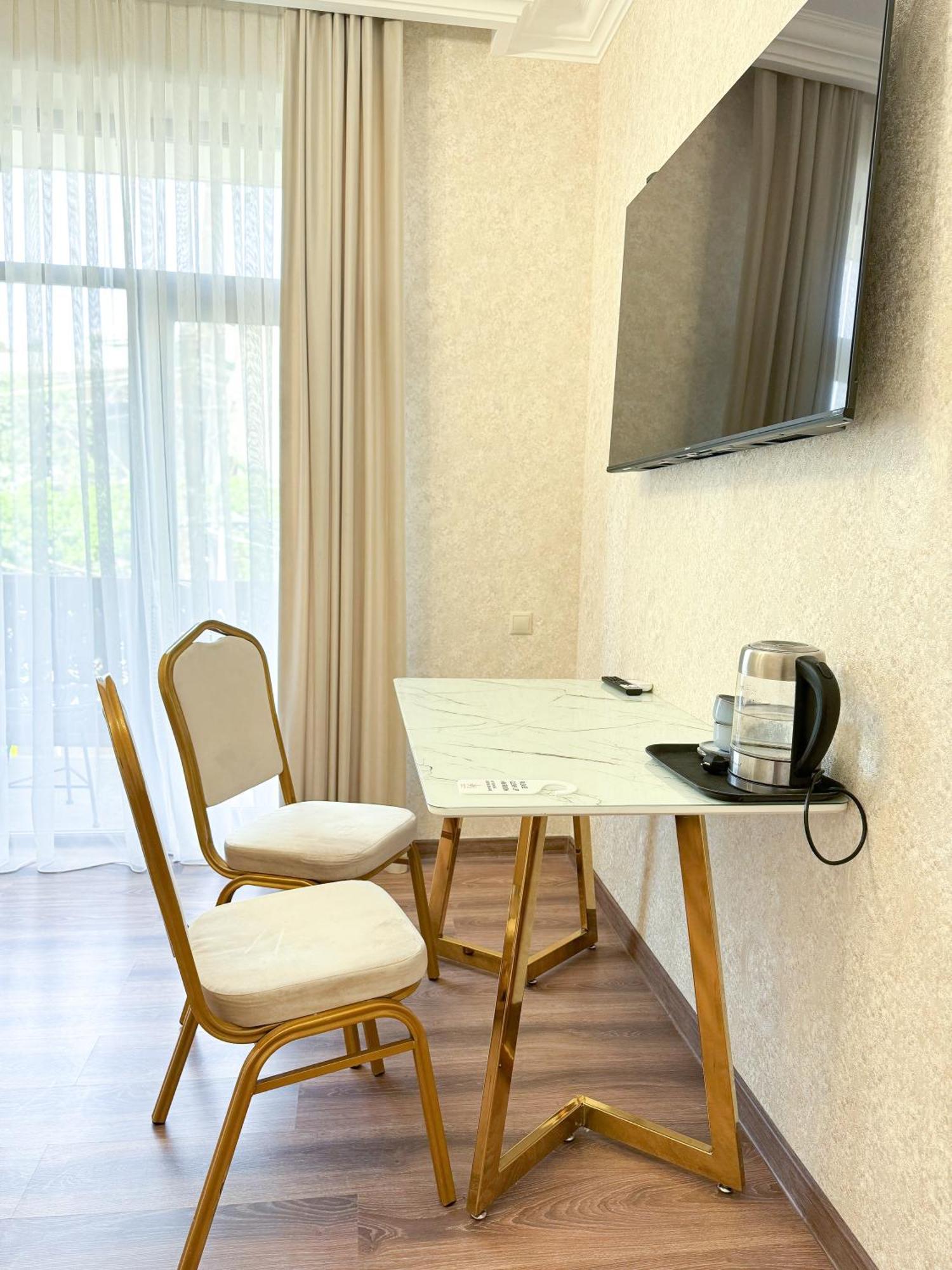 Armenia Hotel Yerevan Ngoại thất bức ảnh