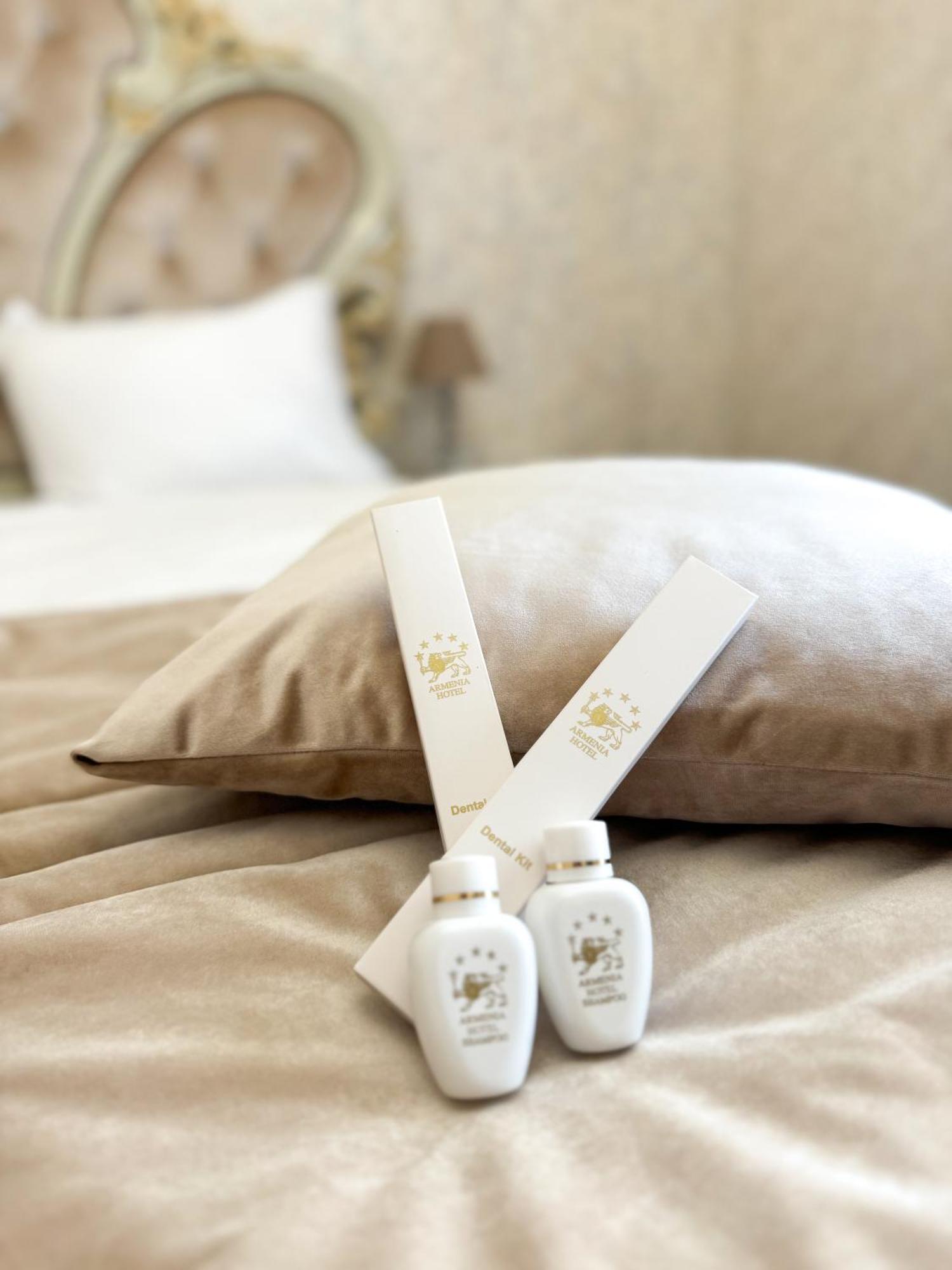 Armenia Hotel Yerevan Ngoại thất bức ảnh
